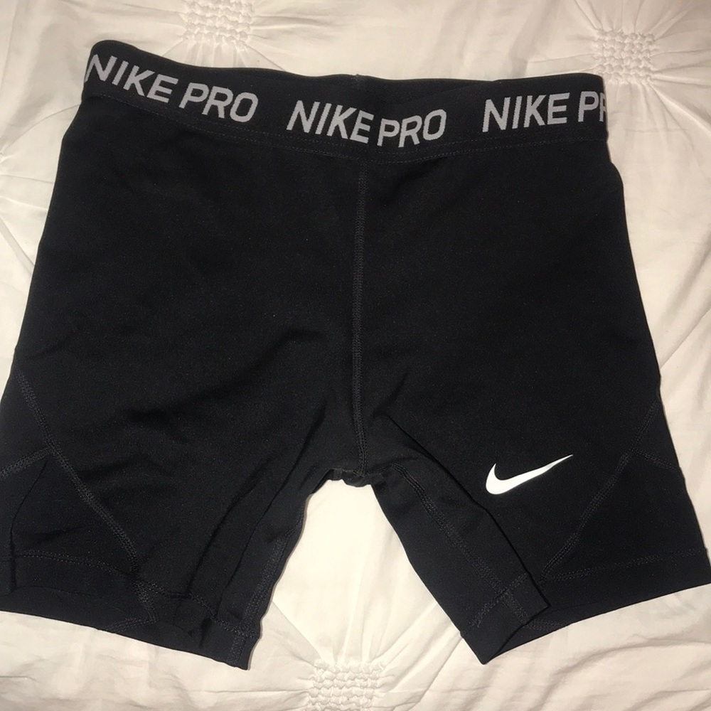 Nike pros biker shorts